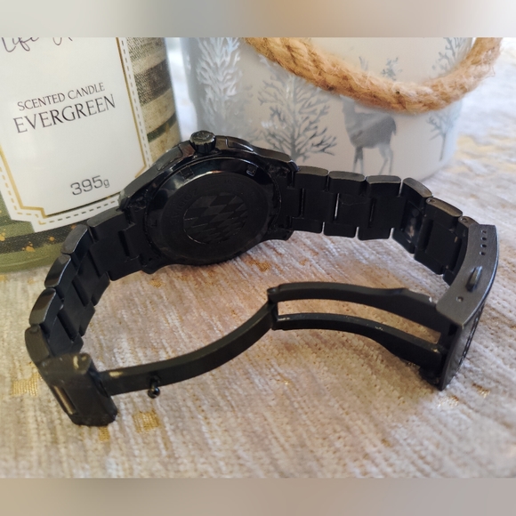 [SOLD ELSEWHERE] Black Women's Zodiac Watch Swiss Made - Picture 5 of 14